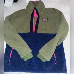 Vineyard vines shep shirt fleece olive green, navy and pink, small